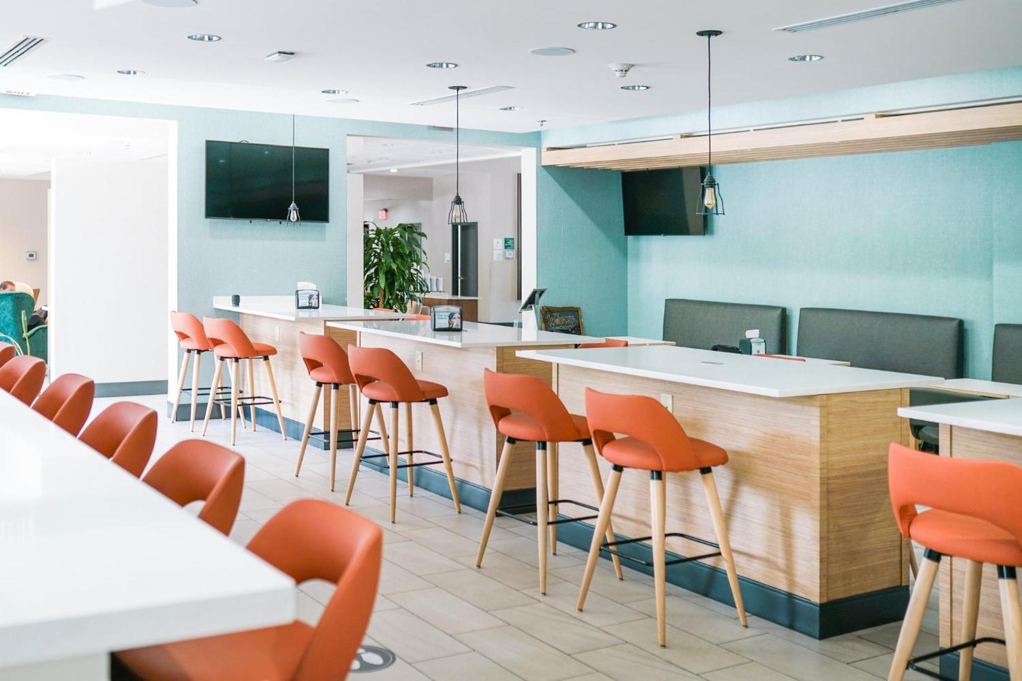 Holiday Inn & Suites - Fayetteville W-Fort Bragg Area By Ihg Екстериор снимка